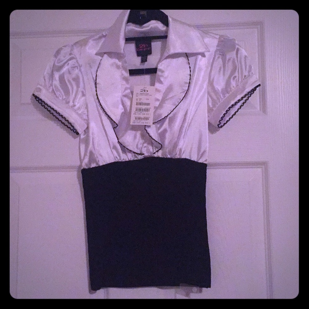 2b Bebe scallop edge corset